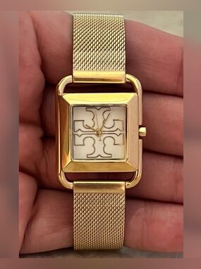 Tory Burch The Miller Square Mesh Strap Watch Gold Color 24mm